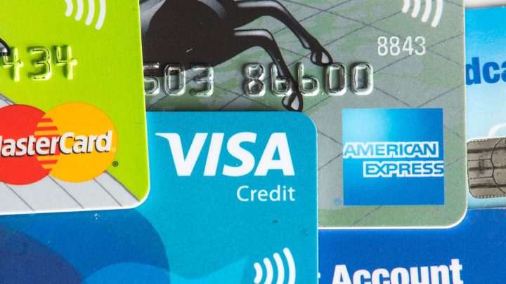 Cómo calificar para una tarjeta de crédito